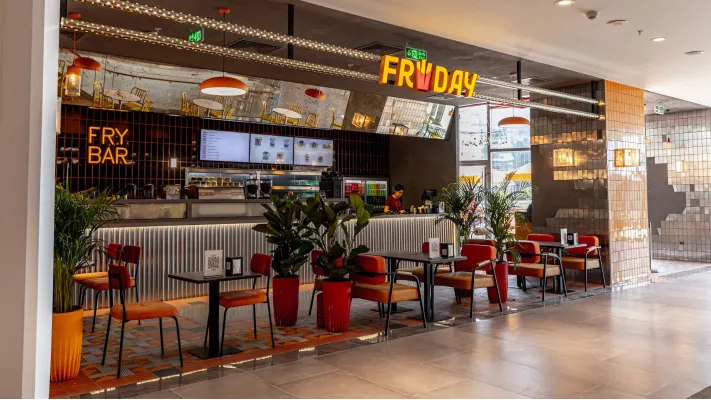 Fryday Crescent Mall
